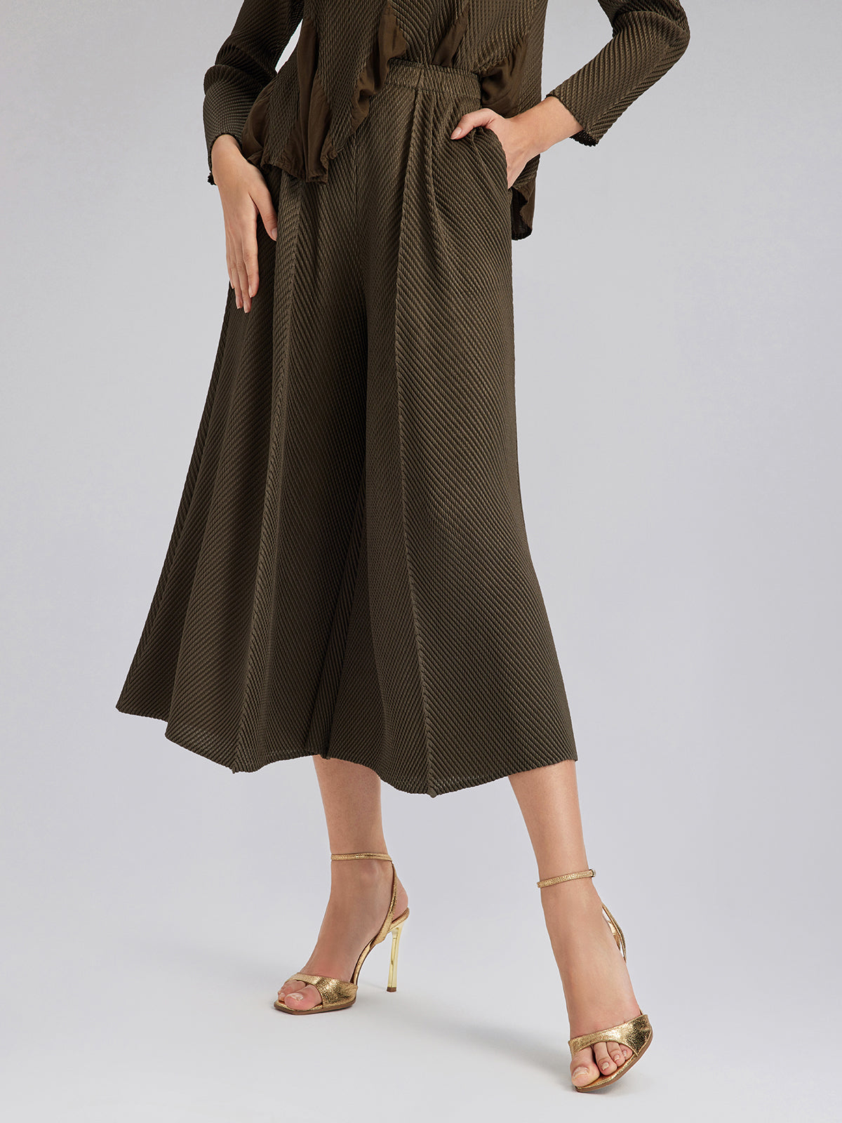 Final Sale | Pleated-Texture Elastic-Waist Wide-Leg Pants