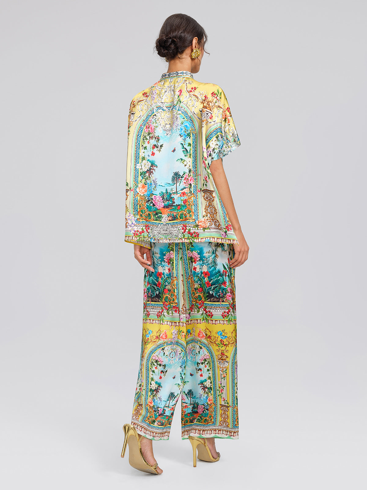 100% Silk Rhinestone Romantic Manor Print Blouse