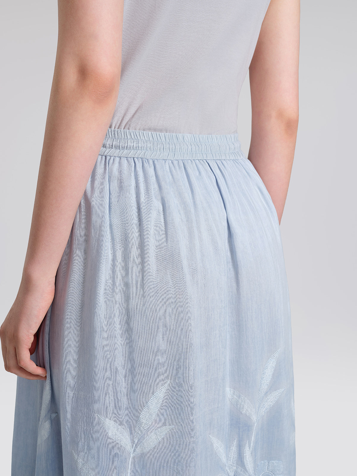 Silk Cotton Embroidered Lace Trin Panel Skirt