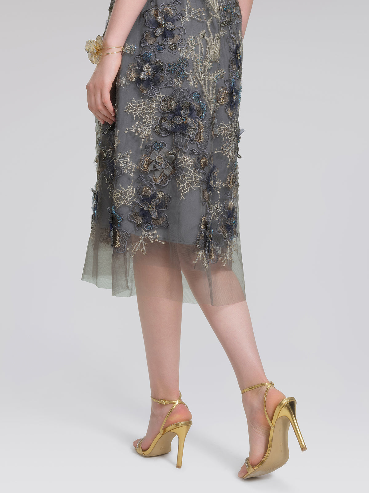 Gold Thread Embroidered Mesh Lace V-Neck Ruffle Sleeve Dress