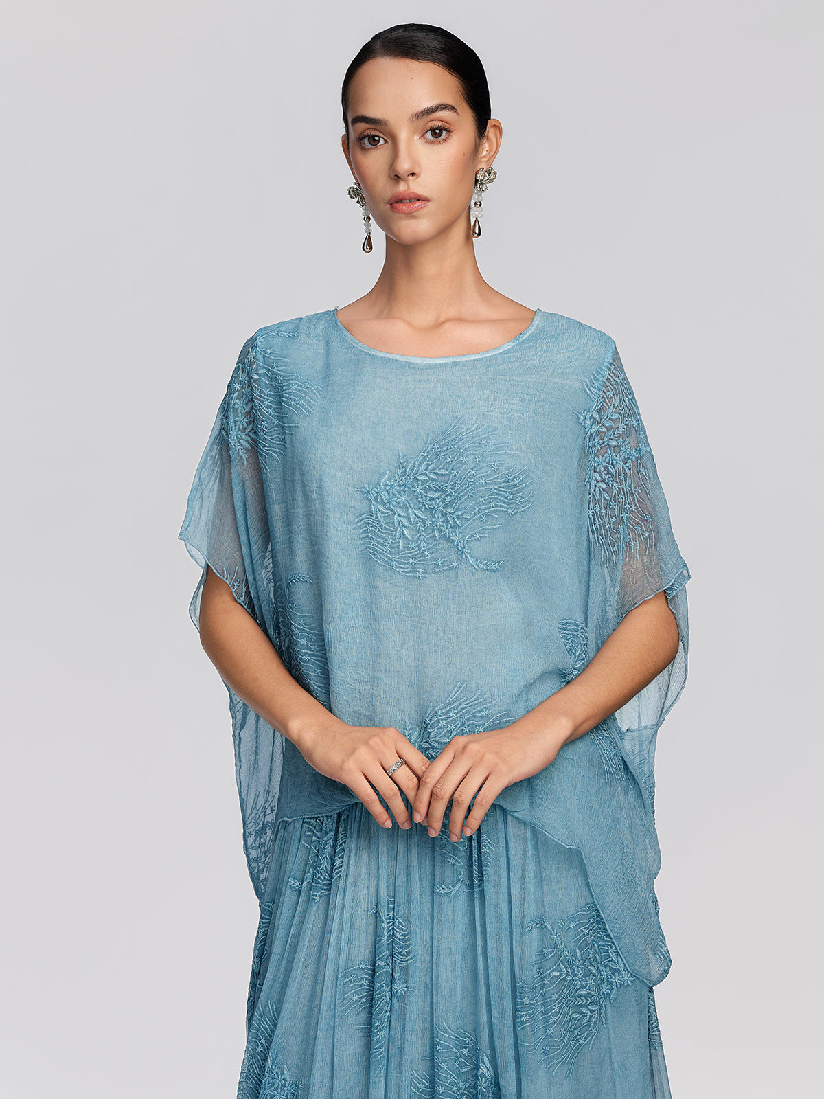 100% Color-Dyed Silk Floral Embroidered Set