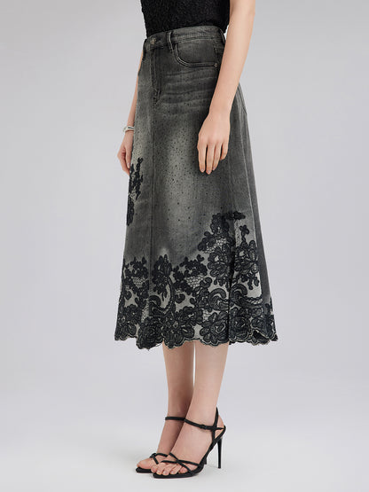 New Embroidered Rhinestone Denim Skirt