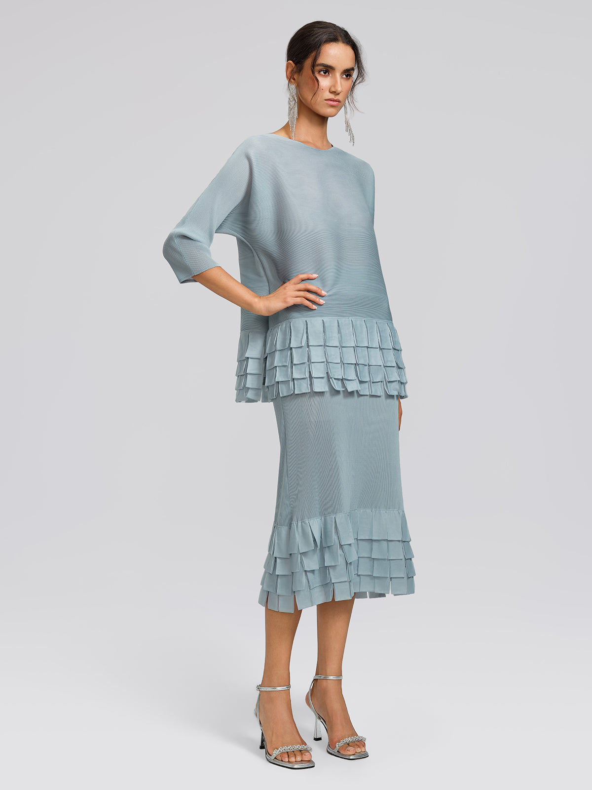 Pleated Textured Scallop-Trimmed Set