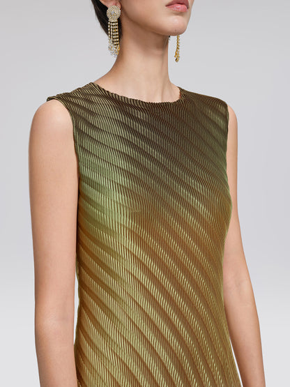 Sleeveless Ombre Pleated Stretch Dress