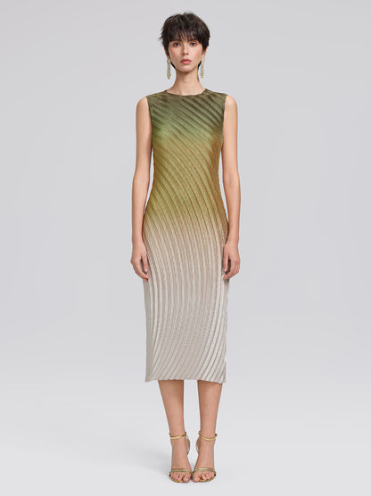 Sleeveless Ombre Pleated Stretch Dress