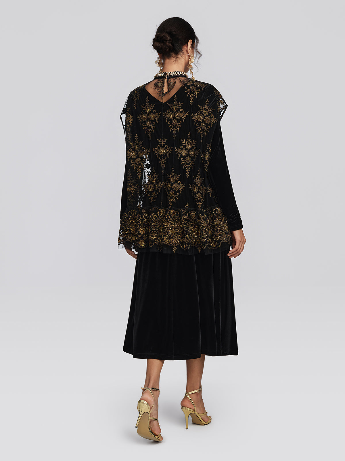 Embroidered Mesh Velvet Beaded Set