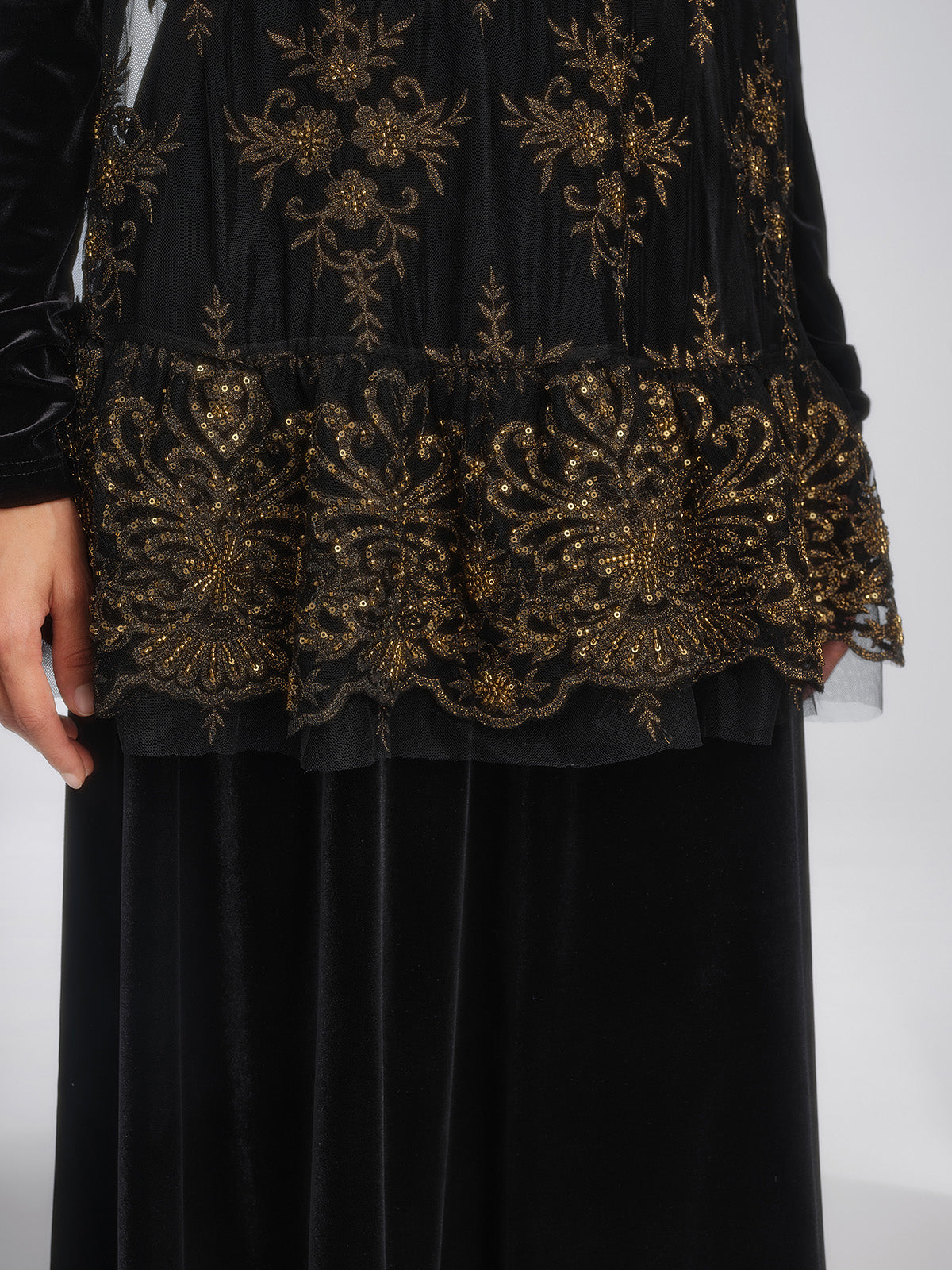 Embroidered Mesh Velvet Beaded Set