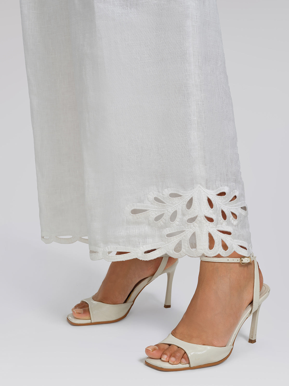 Linen Cutout Embroidered Straight-Leg Pants