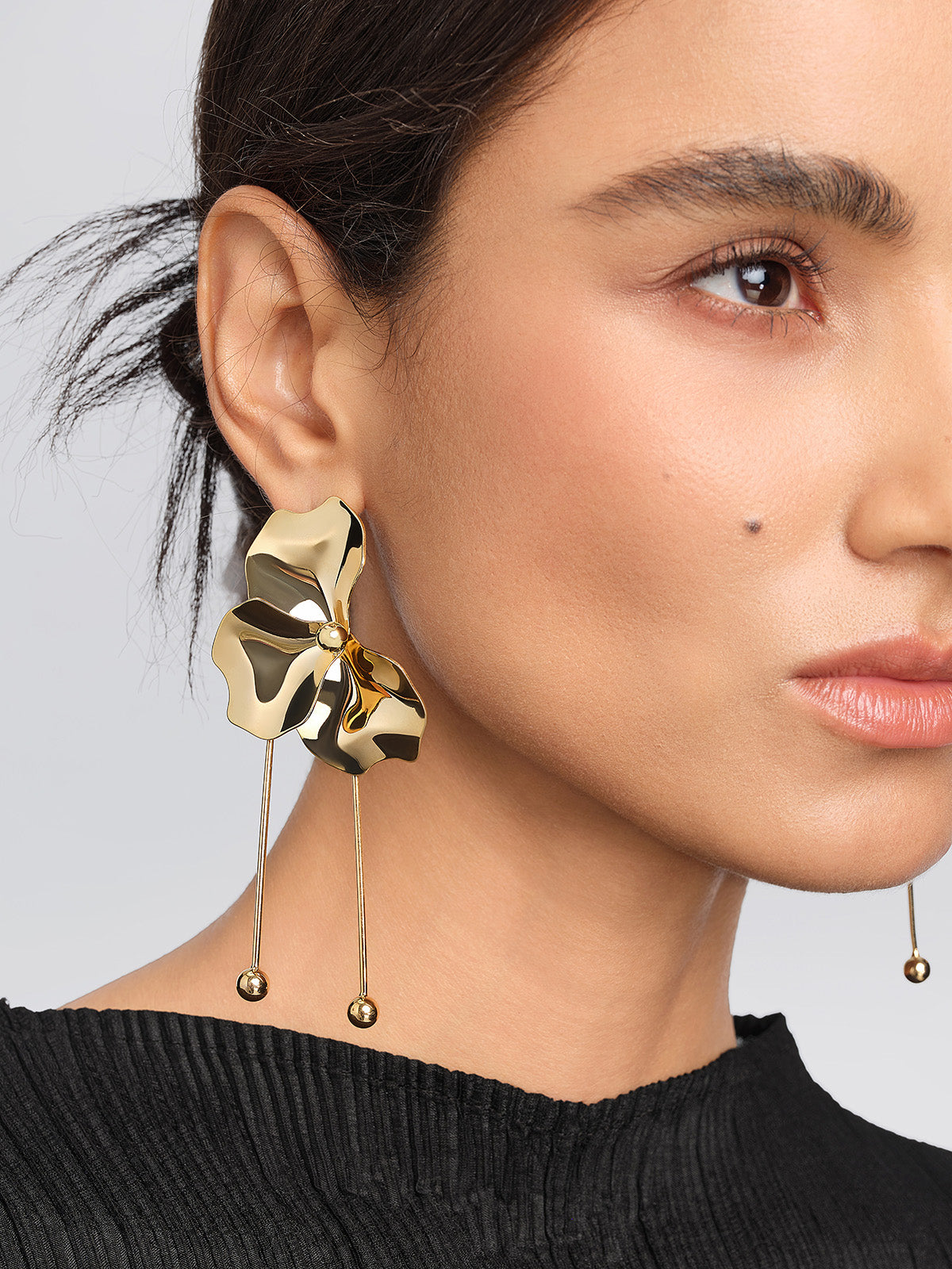 Gold-Plated Floral Metal Tassel Earrings