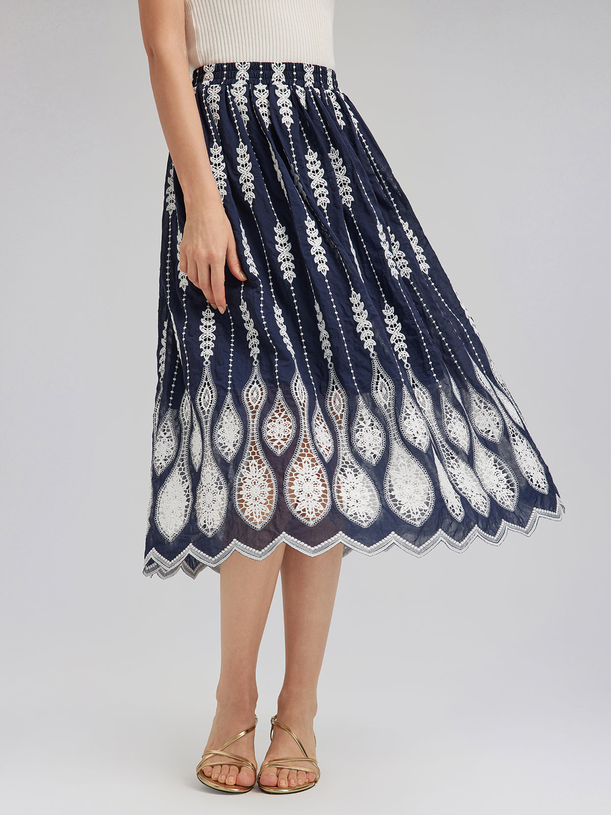Intricate Wheat-Ear Embroidered Cutout Skirt