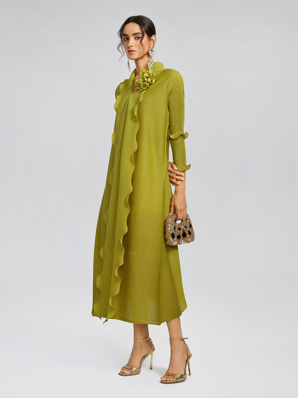 Ruffle Pleated Floral Brooch 3/4-Sleeve Gown