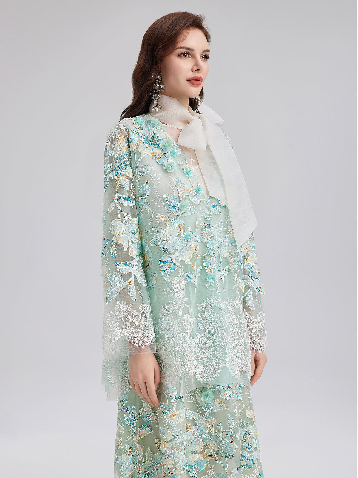 Handcrafted Lace Embroidery V-Neck Jacket