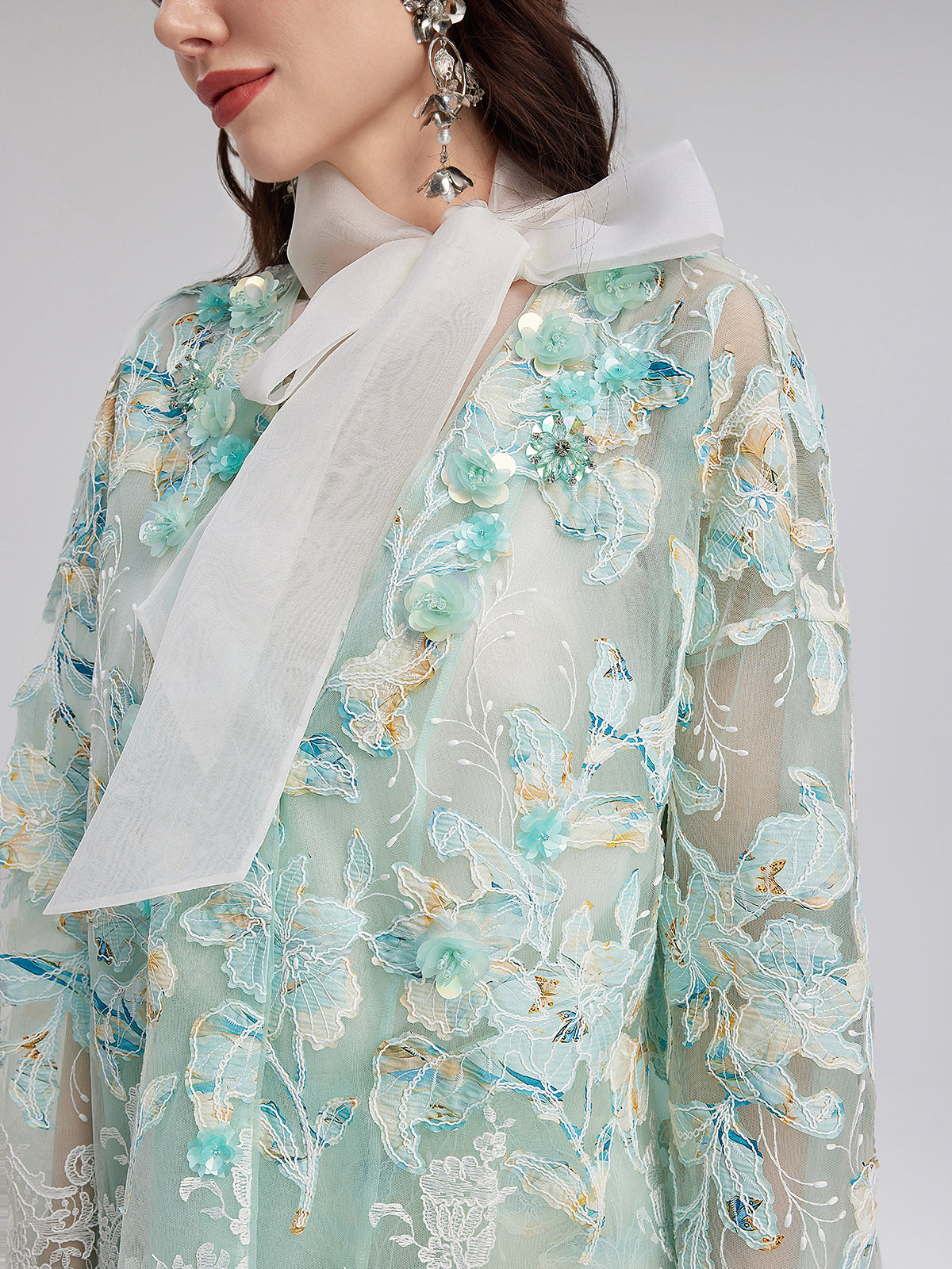Handcrafted Lace Embroidery V-Neck Jacket