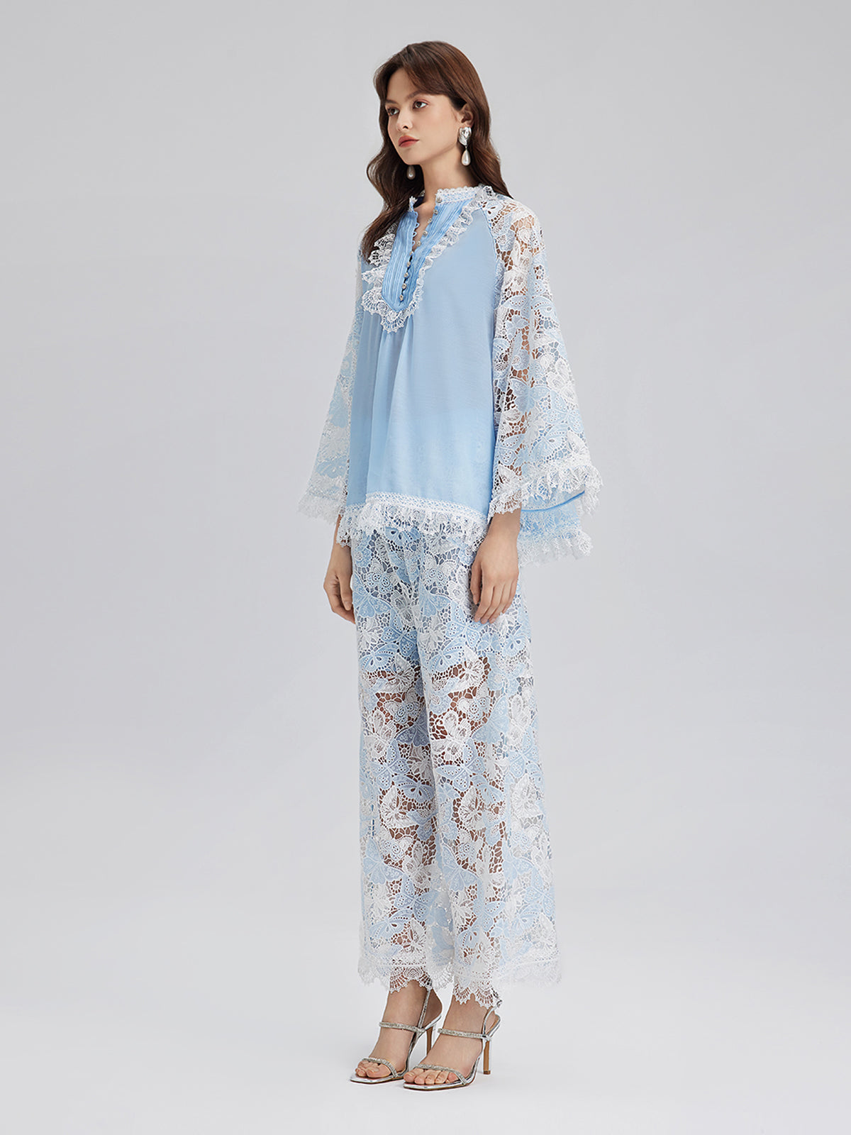 Two-Tone Lace Baroque Butterfly Top