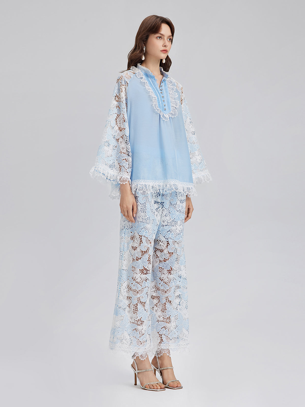 Two-Tone Lace Baroque Butterfly Top