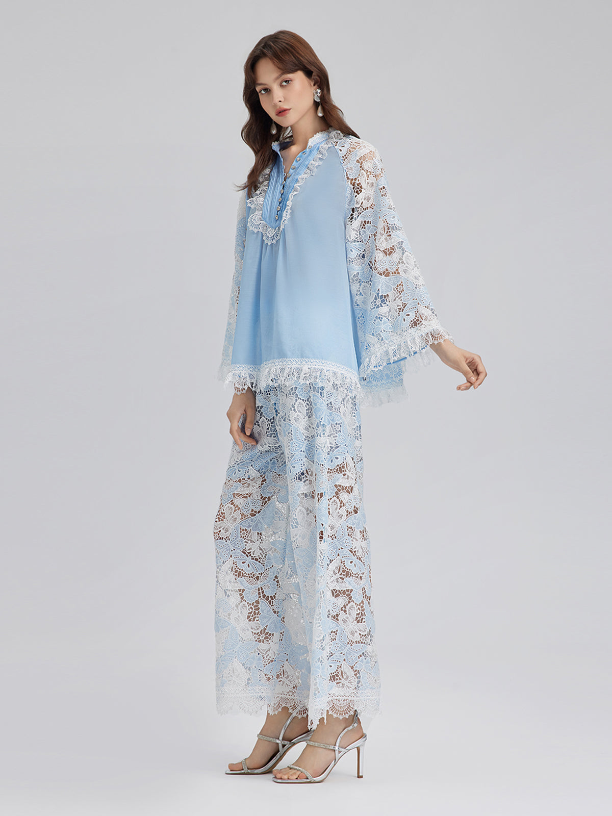Two-Tone Lace Baroque Butterfly Top