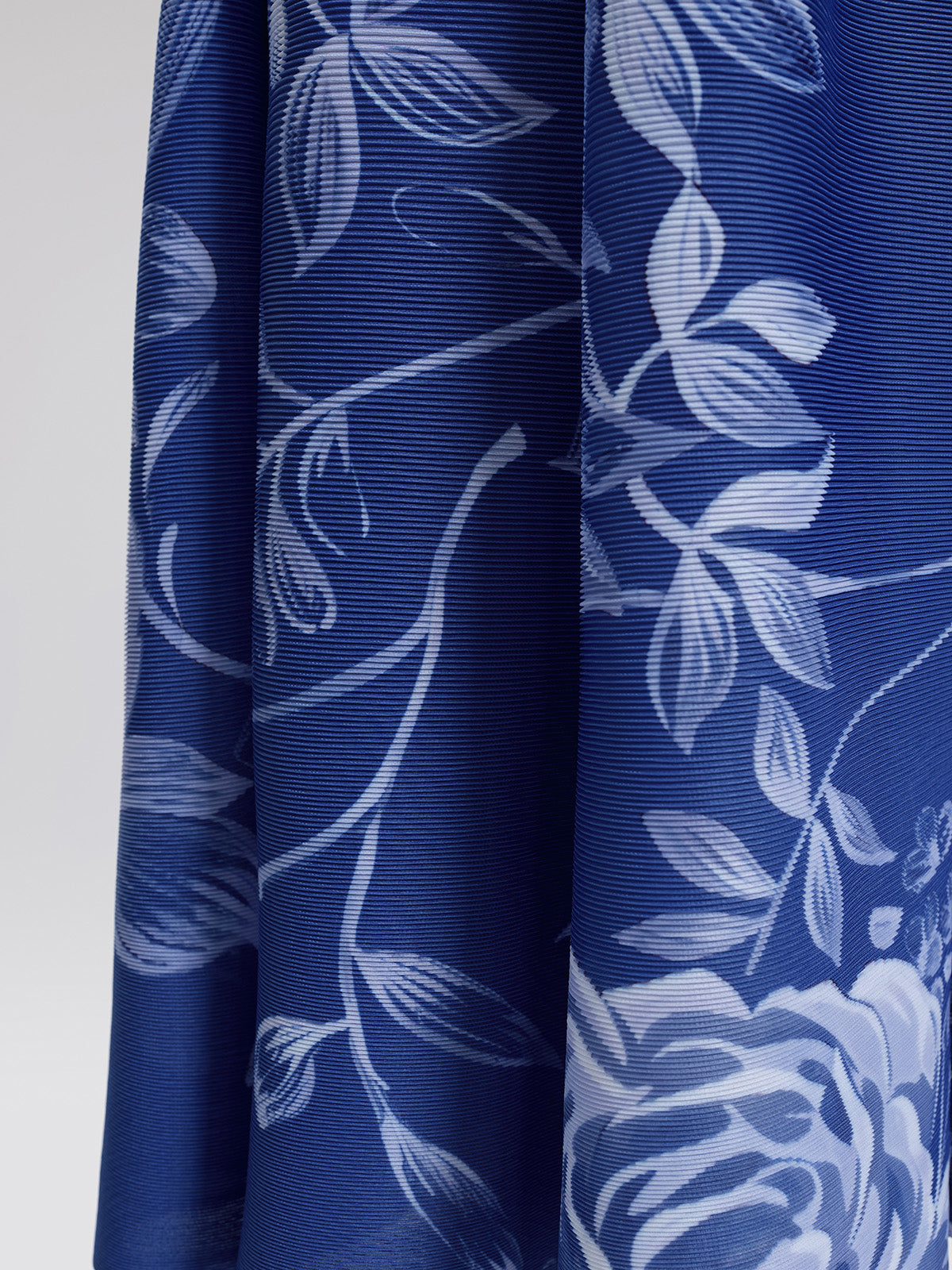 Pleated Print Lantern Sleeve Maxi Dress