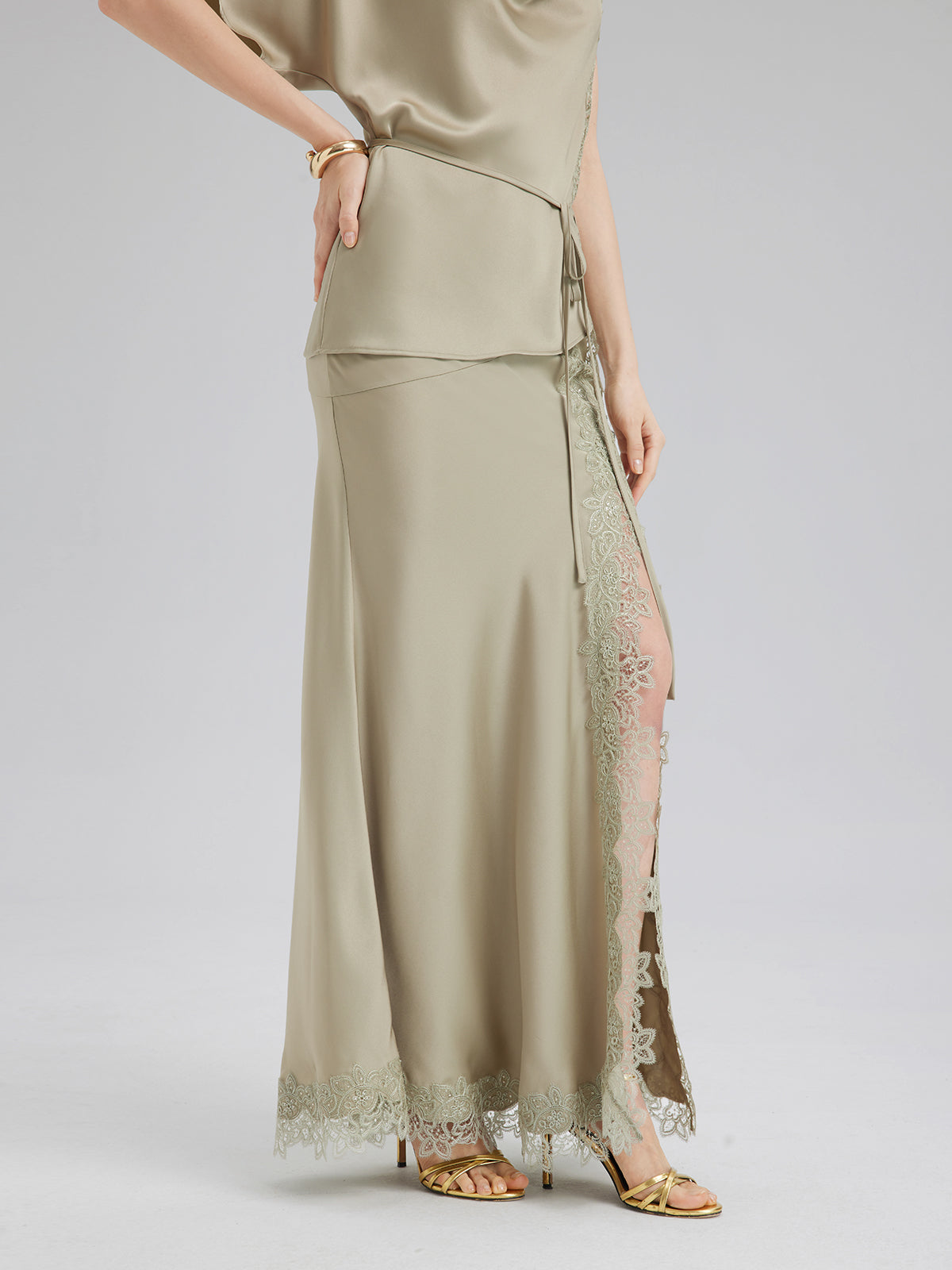 Cowl Neck Lace-Panel Mermaid Set